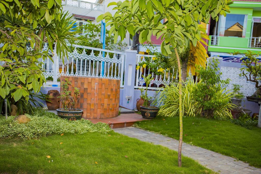 Old Well Homestay Hội An Buitenkant foto