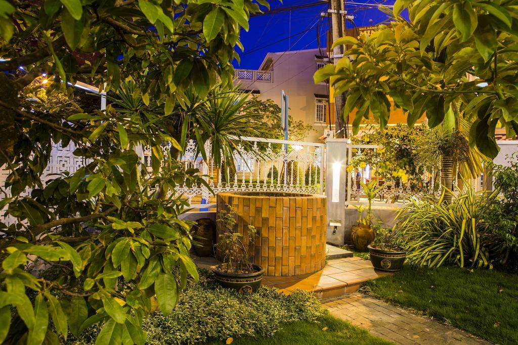 Old Well Homestay Hội An Buitenkant foto